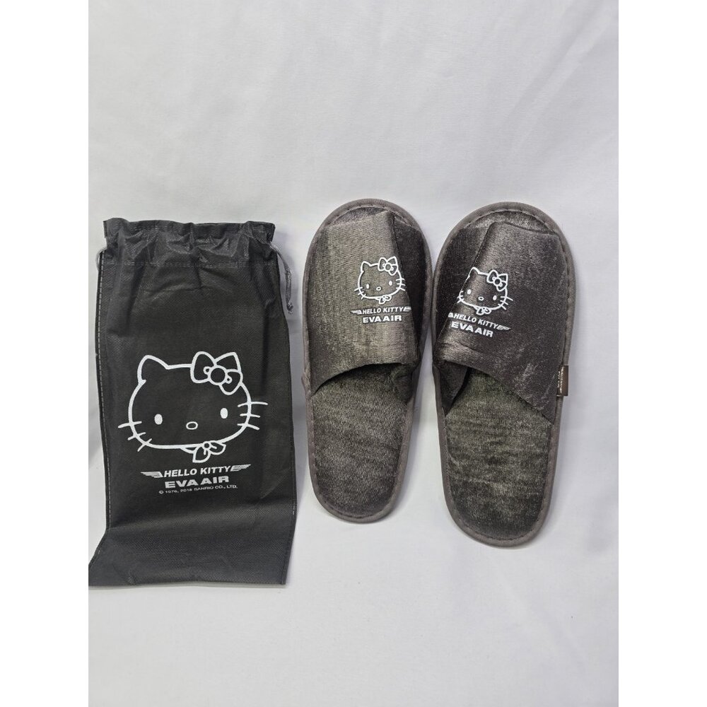EVA AIR Hello kitty business class slippers With Bag- One Size 11 Inches Long